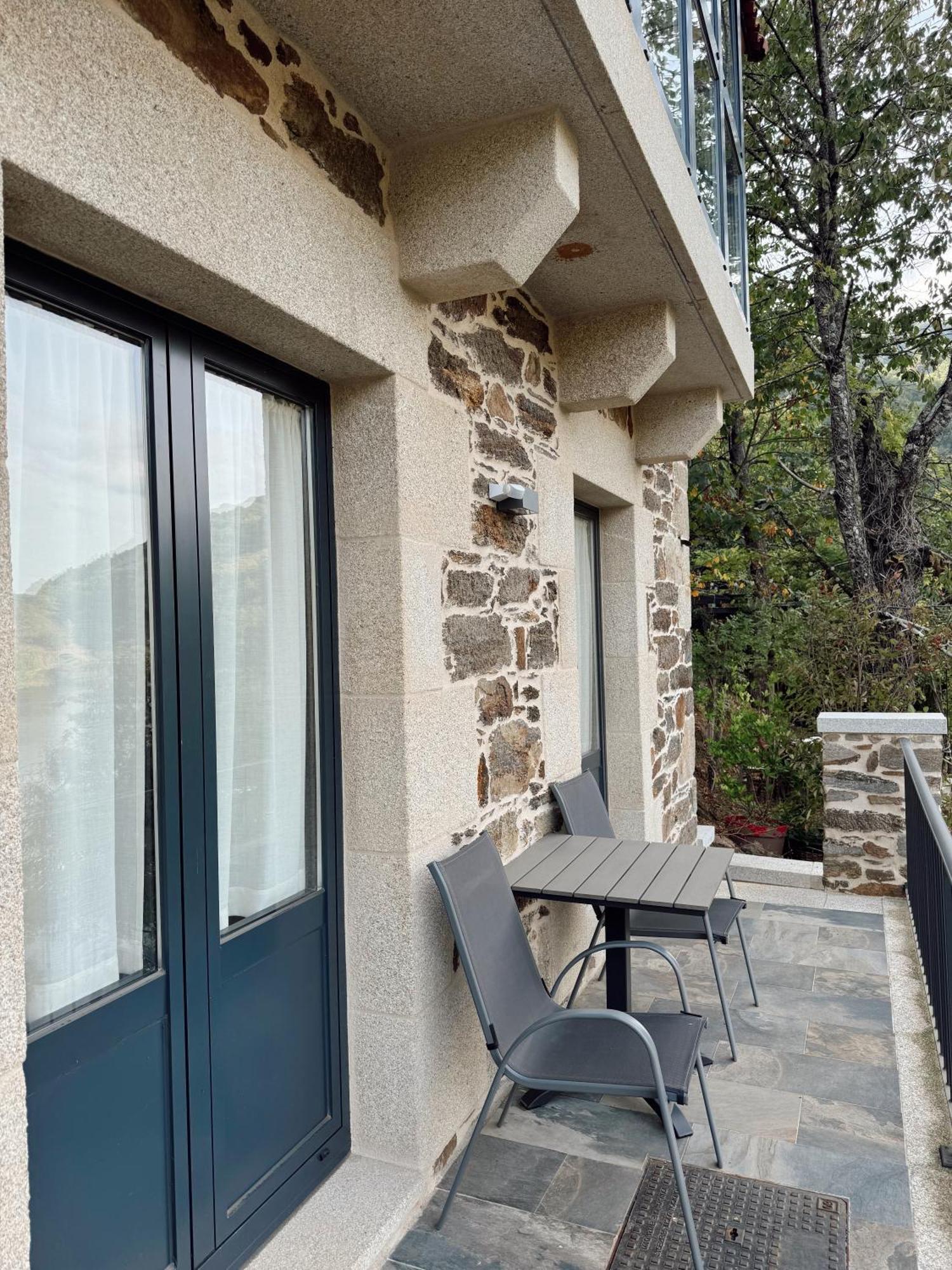Ribeira Sacra A Orilla Rio Mino Casas Do Pincelo Apartment ภายนอก รูปภาพ