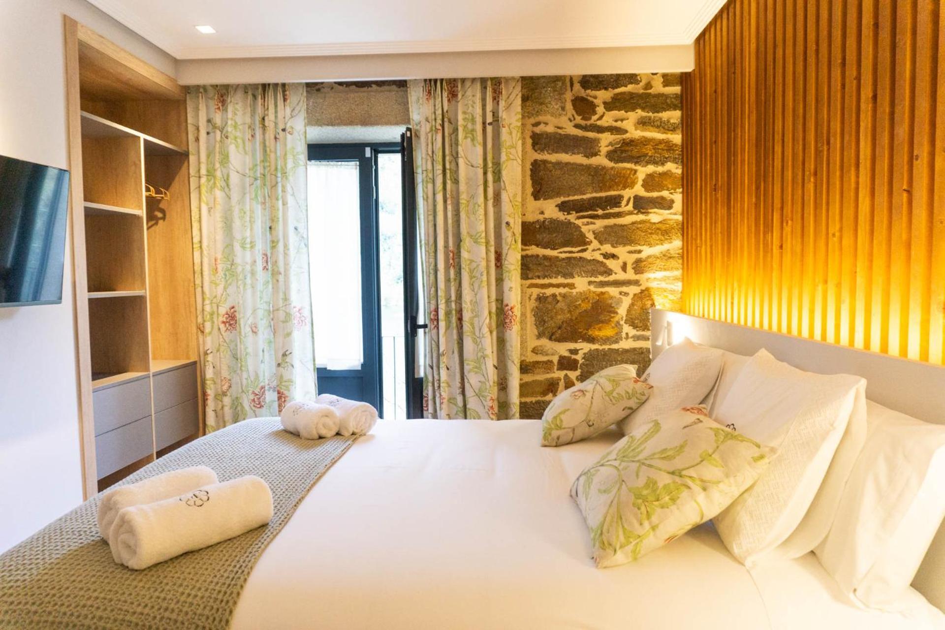 Ribeira Sacra A Orilla Rio Mino Casas Do Pincelo Apartment ภายนอก รูปภาพ